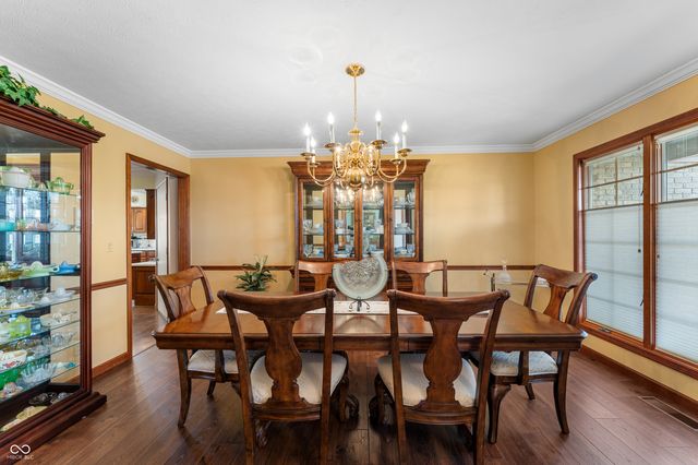 2534 Chestnut Street, Columbus, IN 47201