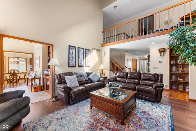 2534 Chestnut Street, Columbus, IN 47201