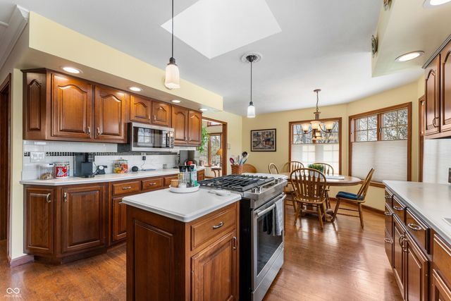 2534 Chestnut Street, Columbus, IN 47201