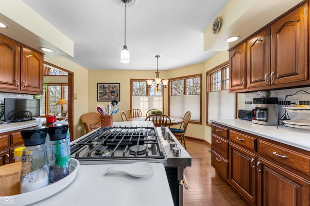 2534 Chestnut Street, Columbus, IN 47201