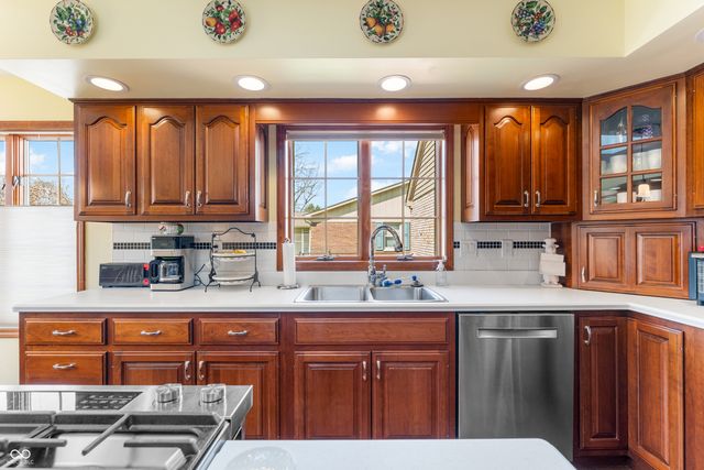 2534 Chestnut Street, Columbus, IN 47201