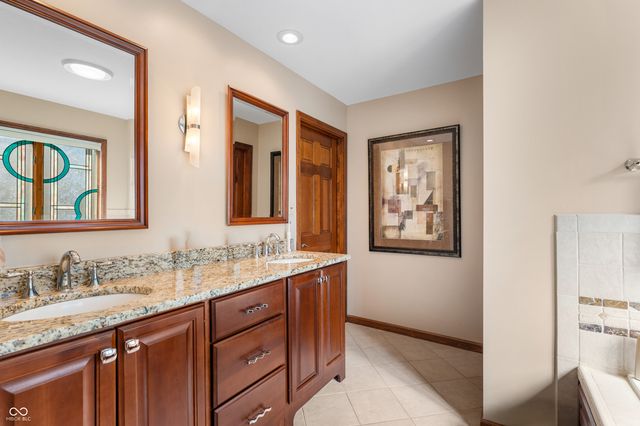 2534 Chestnut Street, Columbus, IN 47201