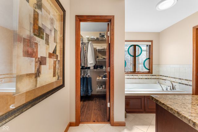 2534 Chestnut Street, Columbus, IN 47201