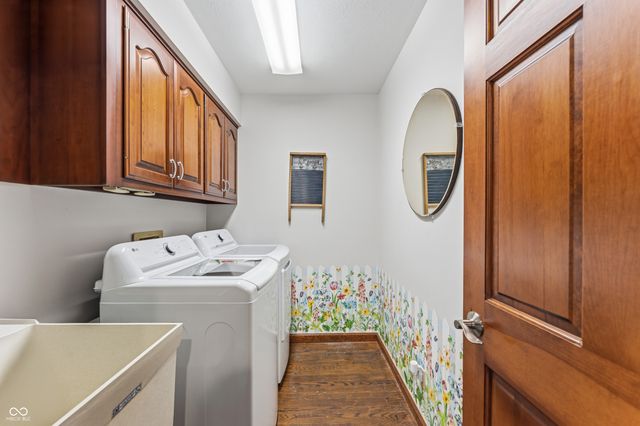 2534 Chestnut Street, Columbus, IN 47201