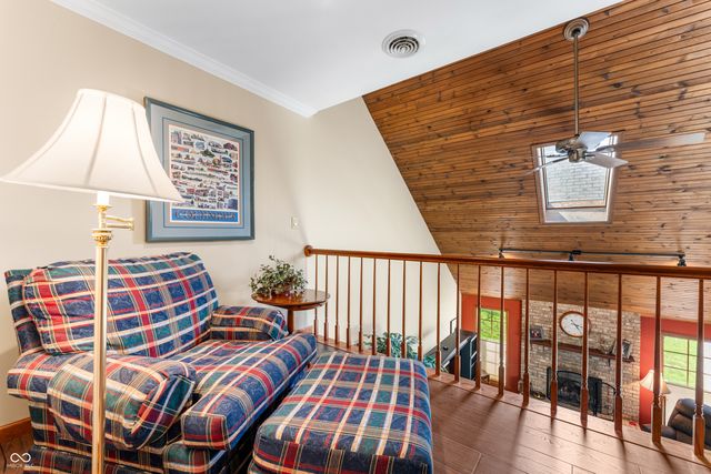 2534 Chestnut Street, Columbus, IN 47201