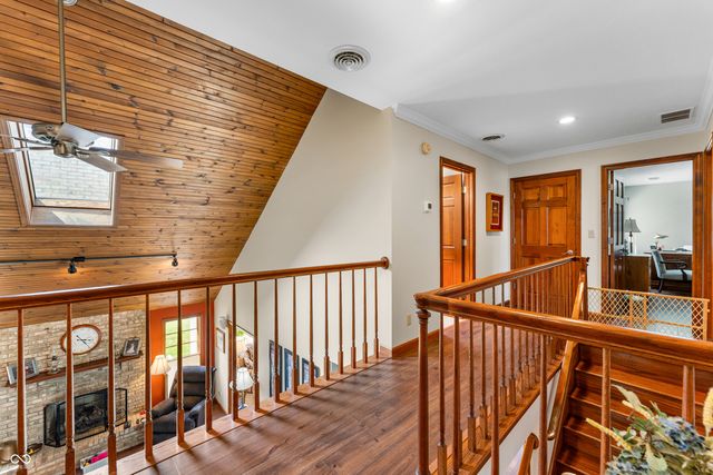 2534 Chestnut Street, Columbus, IN 47201