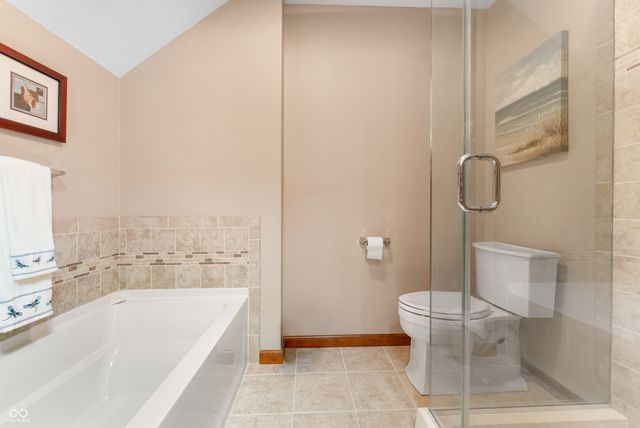 2534 Chestnut Street, Columbus, IN 47201