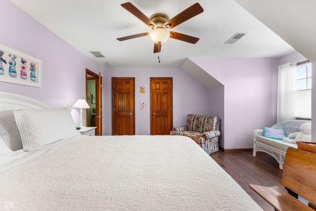 2534 Chestnut Street, Columbus, IN 47201