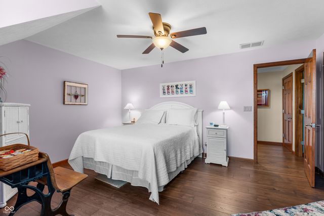 2534 Chestnut Street, Columbus, IN 47201