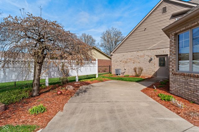 2534 Chestnut Street, Columbus, IN 47201