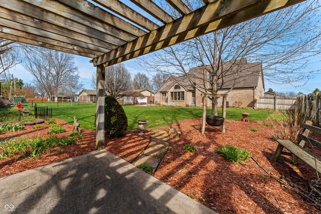 2534 Chestnut Street, Columbus, IN 47201