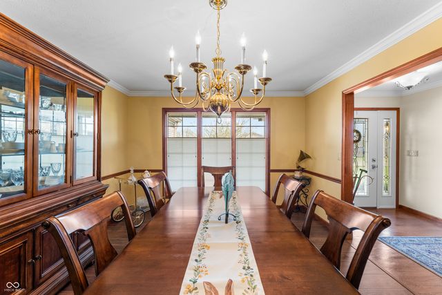 2534 Chestnut Street, Columbus, IN 47201