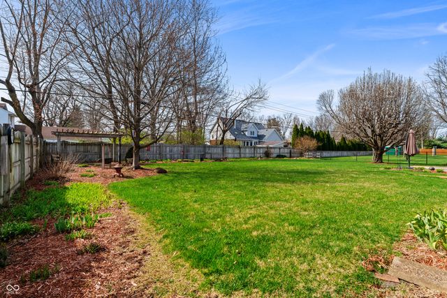 2534 Chestnut Street, Columbus, IN 47201