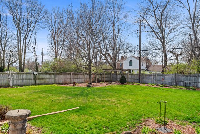 2534 Chestnut Street, Columbus, IN 47201