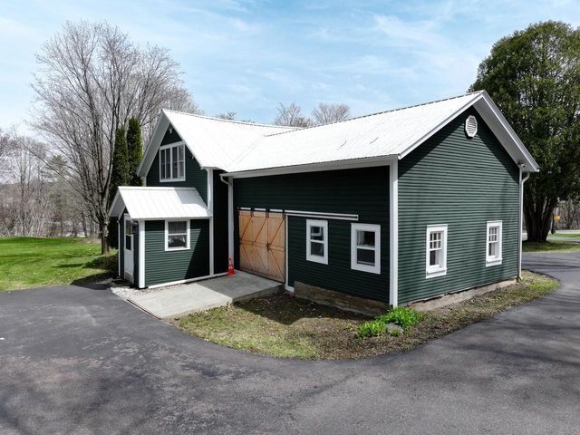 77 River Street, Milton, VT 05468