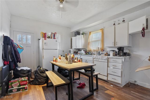 1017 Broadway Street, Masury, OH 44438