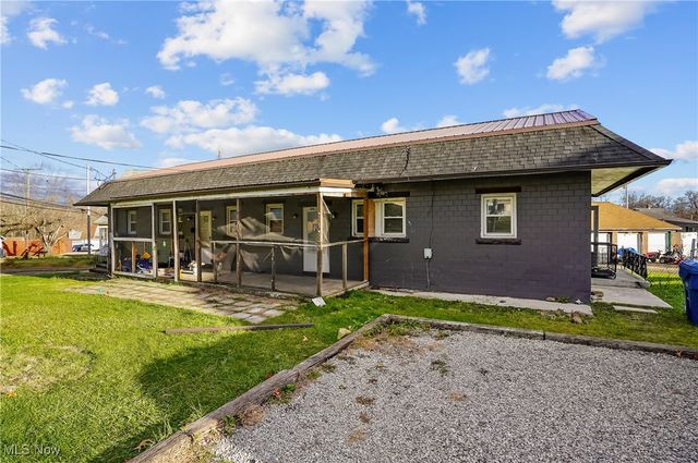 1017 Broadway Street, Masury, OH 44438