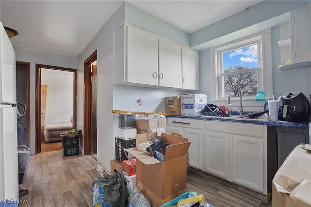 1017 Broadway Street, Masury, OH 44438