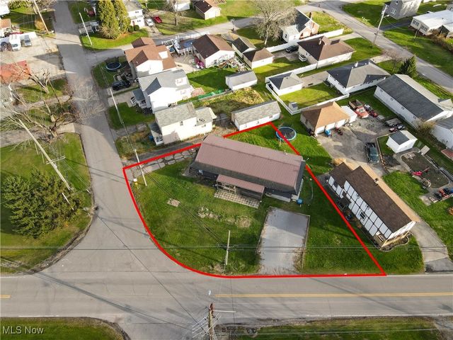 1017 Broadway Street, Masury, OH 44438
