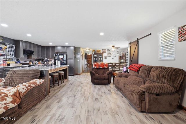 266 Sagewood Drive, Morristown, TN 37813