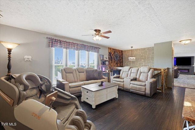 266 Sagewood Drive, Morristown, TN 37813