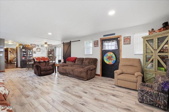 266 Sagewood Drive, Morristown, TN 37813
