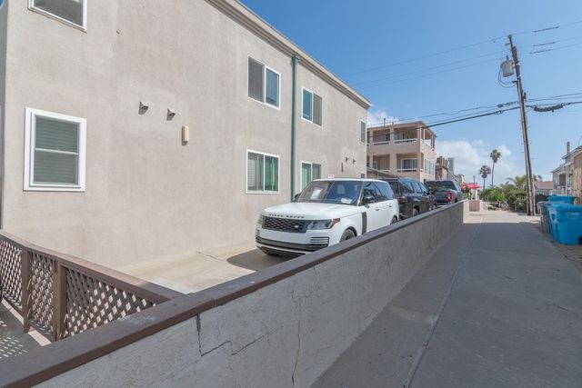3250 Strandway, San Diego, CA 92109