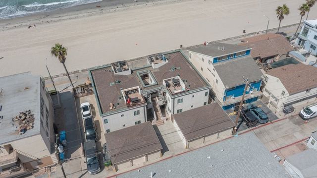 3250 Strandway, San Diego, CA 92109