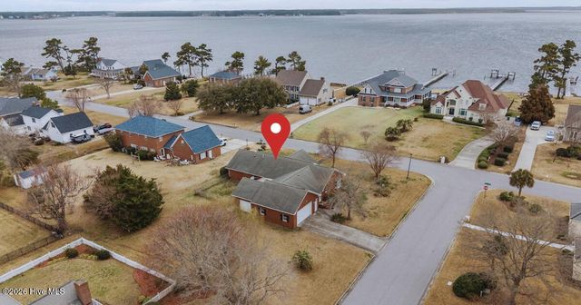 1601 River Bluff Road, Morehead City, NC 28557