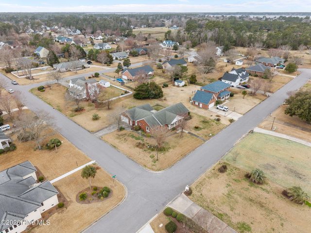 1601 River Bluff Road, Morehead City, NC 28557