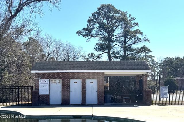 1601 River Bluff Road, Morehead City, NC 28557