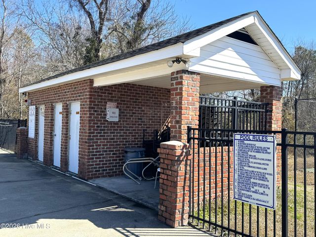 1601 River Bluff Road, Morehead City, NC 28557