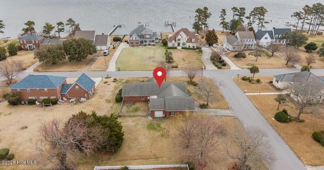 1601 River Bluff Road, Morehead City, NC 28557