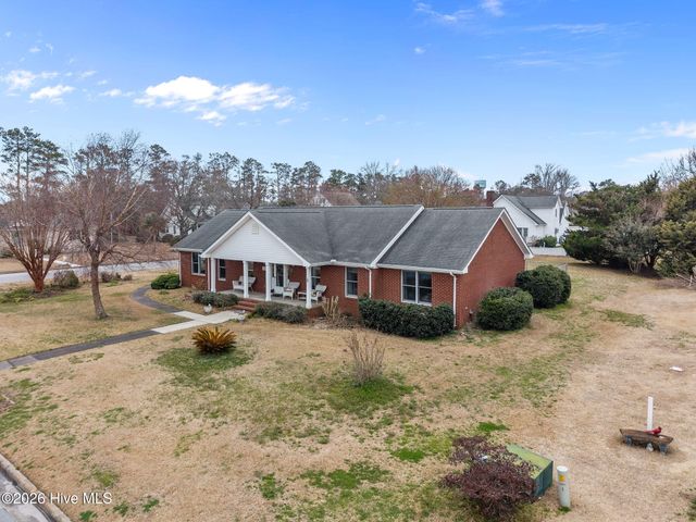 1601 River Bluff Road, Morehead City, NC 28557