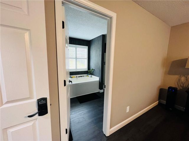 925 Downing Drive, Bethlehem, GA 30620