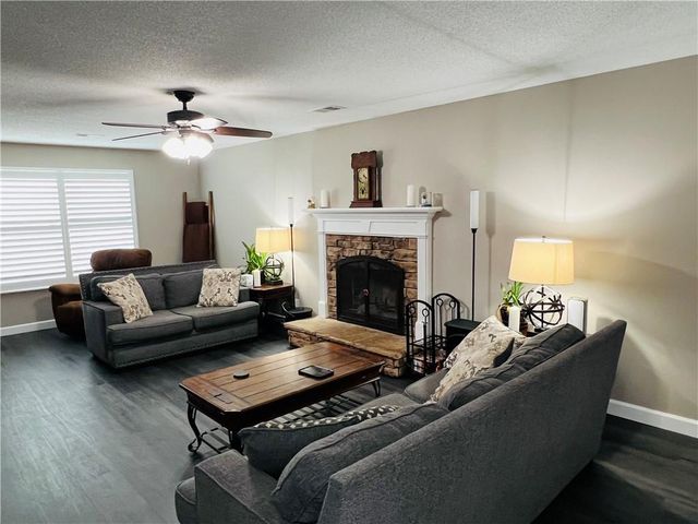 925 Downing Drive, Bethlehem, GA 30620