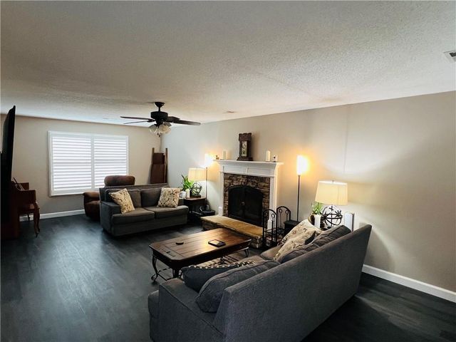 925 Downing Drive, Bethlehem, GA 30620