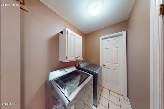 241 Van Aernem Road, Malta, NY 12020