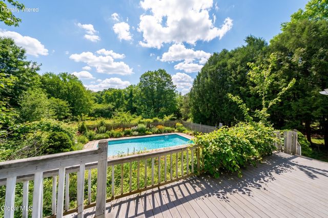 241 Van Aernem Road, Malta, NY 12020