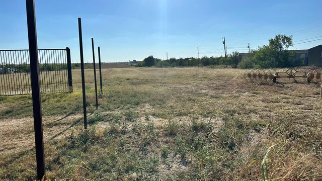 4550 FM 621 RD, San Marcos, TX 78666