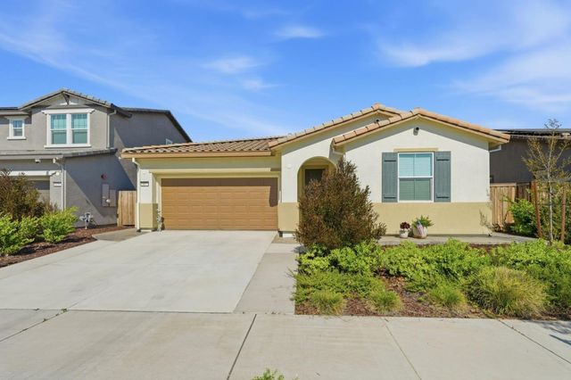 667 Pleasant Drive, Lathrop, CA 95330