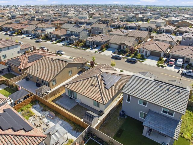 667 Pleasant Drive, Lathrop, CA 95330