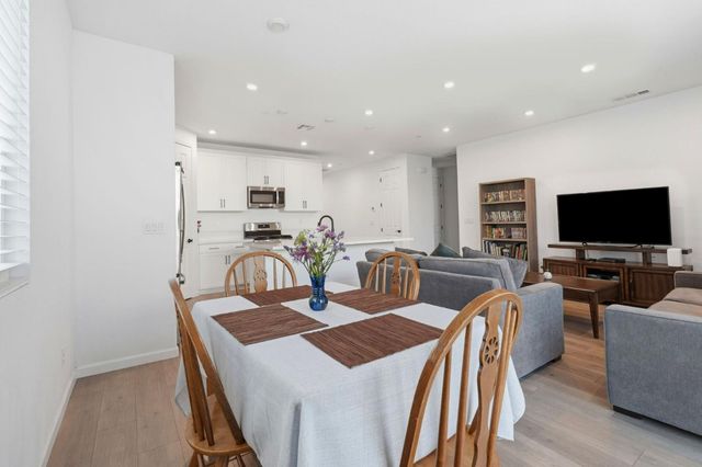 667 Pleasant Drive, Lathrop, CA 95330