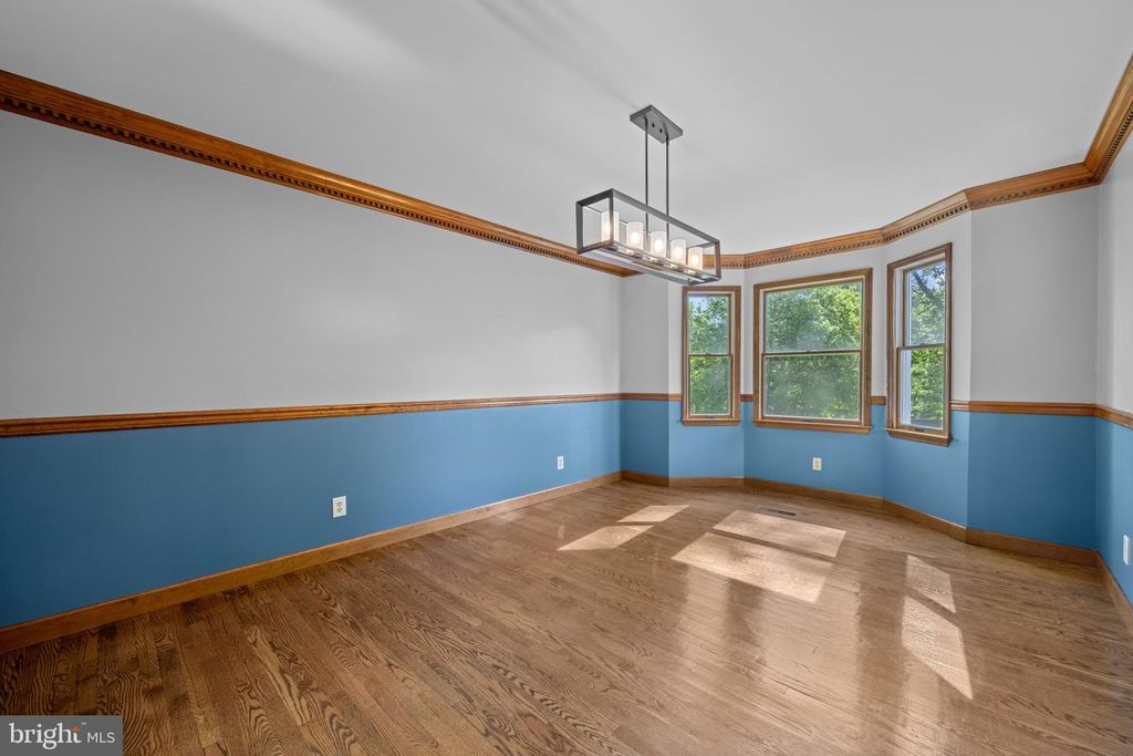 Image 12 of property listing at 8869 CEMETERY LN, Savage, MD 20763