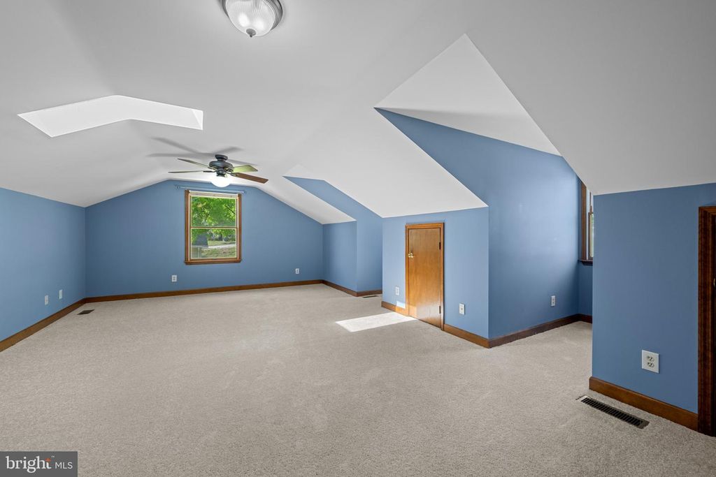 Image 35 of property listing at 8869 CEMETERY LN, Savage, MD 20763