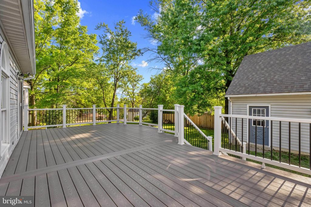 Image 50 of property listing at 8869 CEMETERY LN, Savage, MD 20763