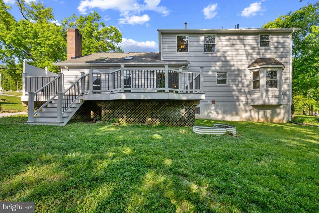 Image 52 of property listing at 8869 CEMETERY LN, Savage, MD 20763