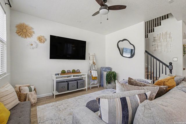 1327 Tweed Willow, San Antonio, TX 78258