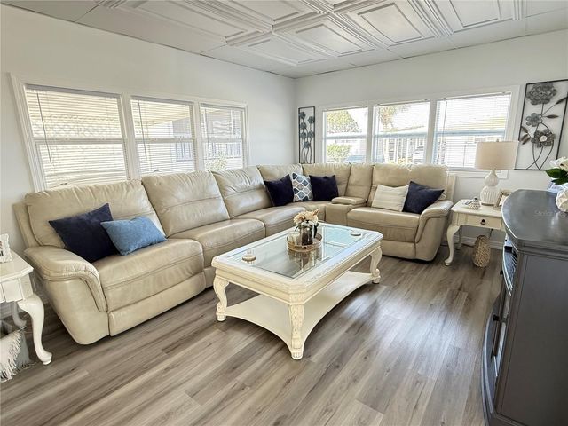 7129 MOUNT ARLINGTON DRIVE NE 440, St Petersburg, FL 33702