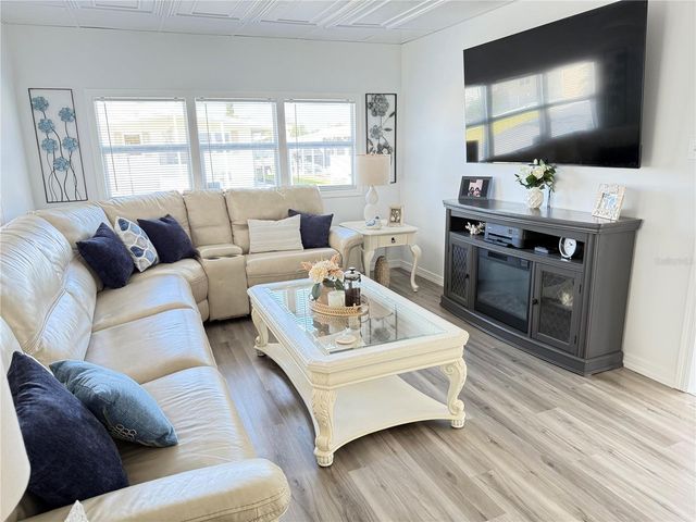 7129 MOUNT ARLINGTON DRIVE NE 440, St Petersburg, FL 33702